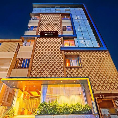 Super Townhouse Indiranagar Hotel Bangalore Bagian luar foto