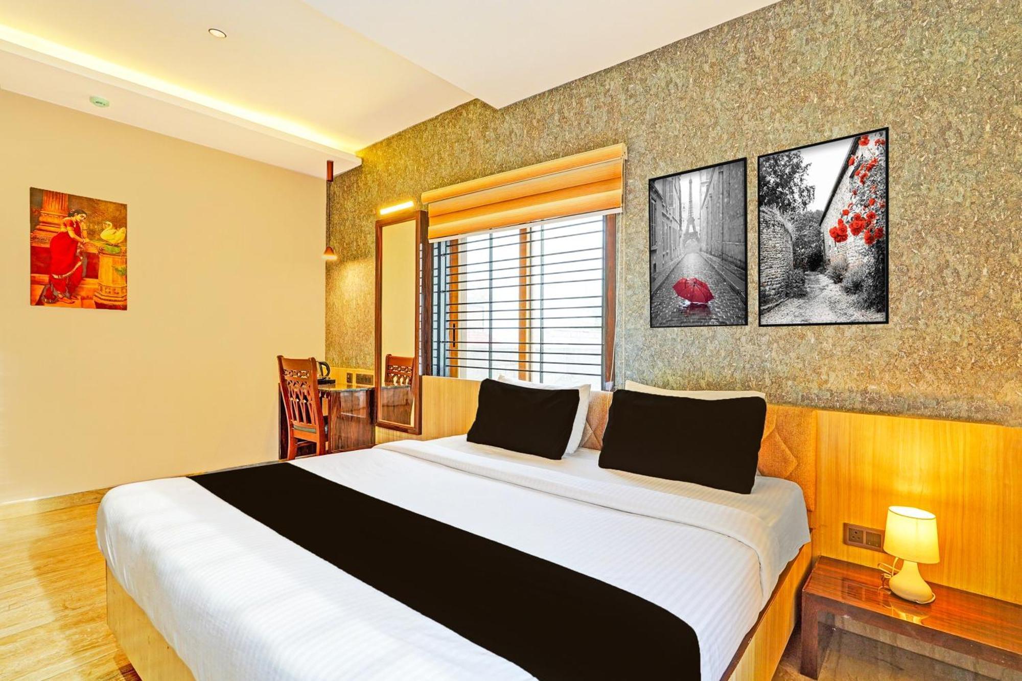 Super Townhouse Indiranagar Hotel Bangalore Bagian luar foto